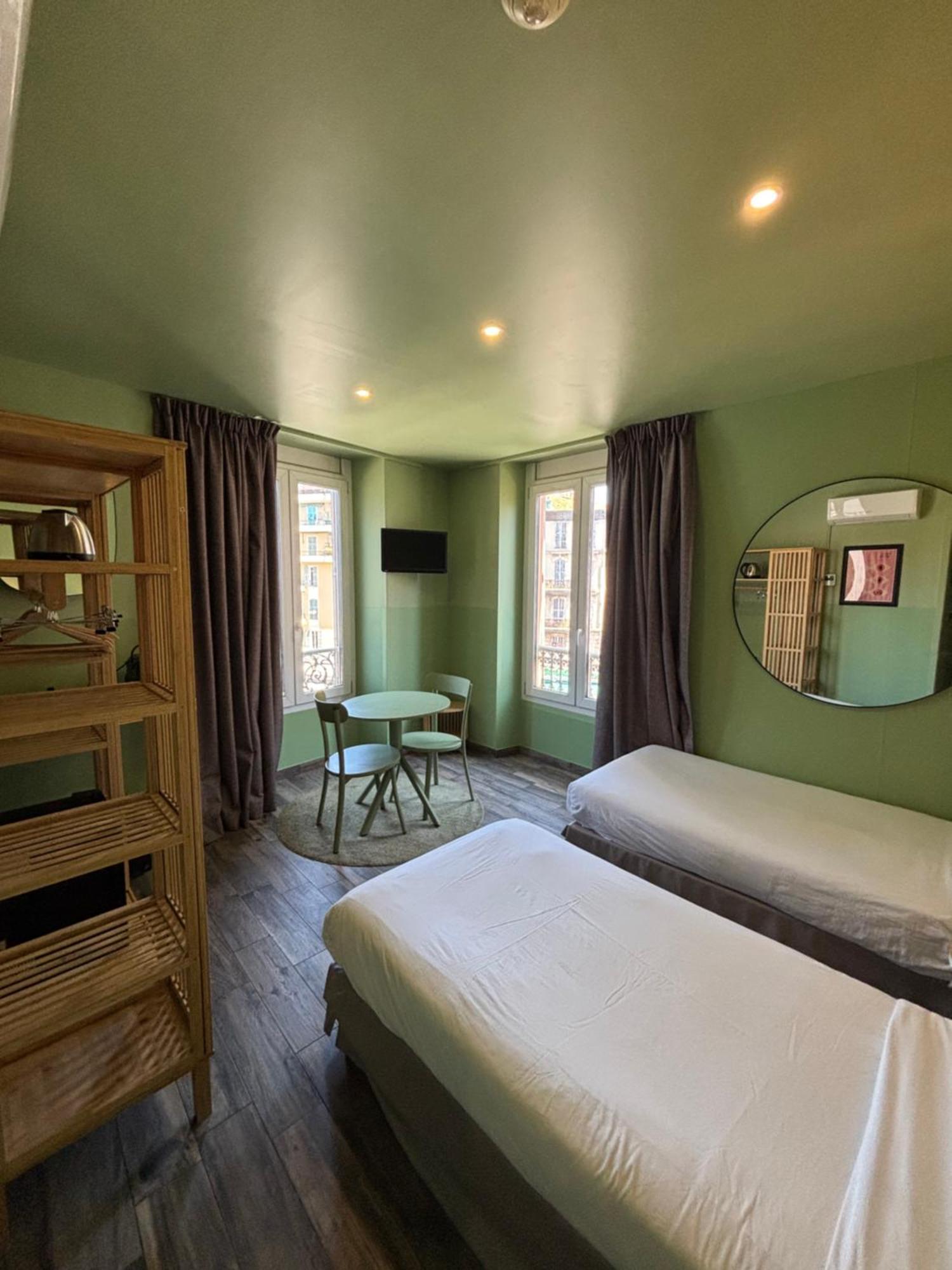 De Berne Hotel 2*